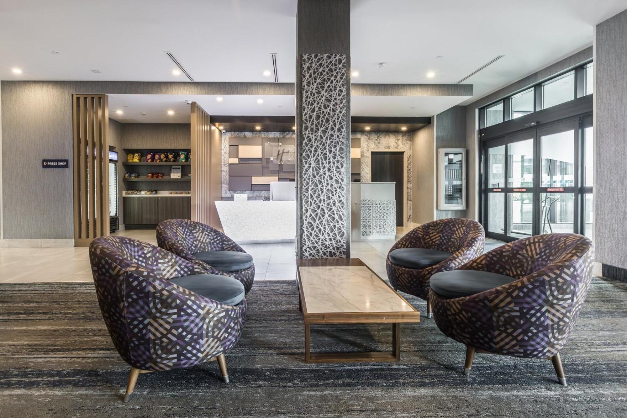 Holiday Inn Express & Suites - Toronto Airport South By Ihg Экстерьер фото