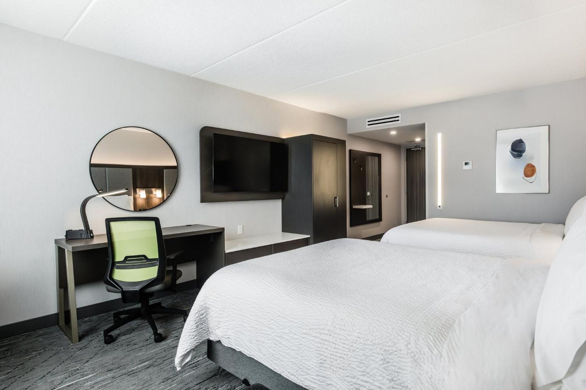 Holiday Inn Express & Suites - Toronto Airport South By Ihg Экстерьер фото